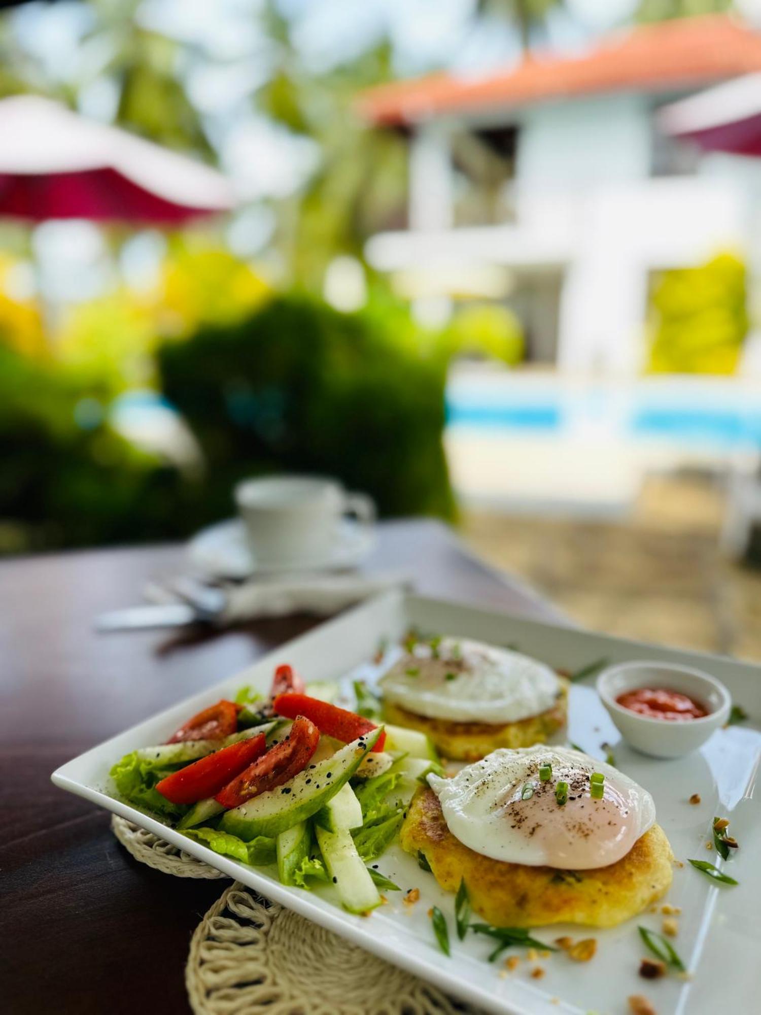 Green Parrot Beach Resort タンガラ エクステリア 写真