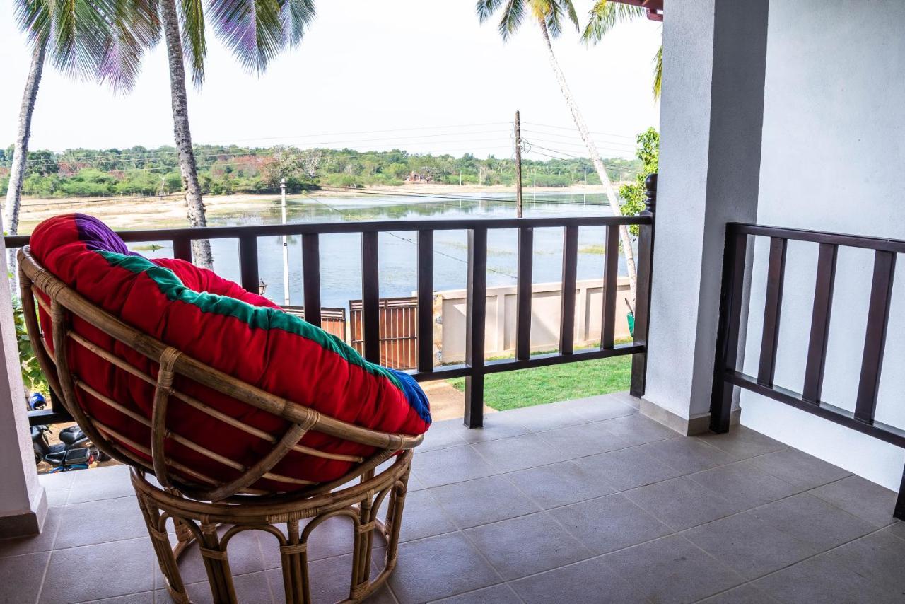 Green Parrot Beach Resort タンガラ エクステリア 写真