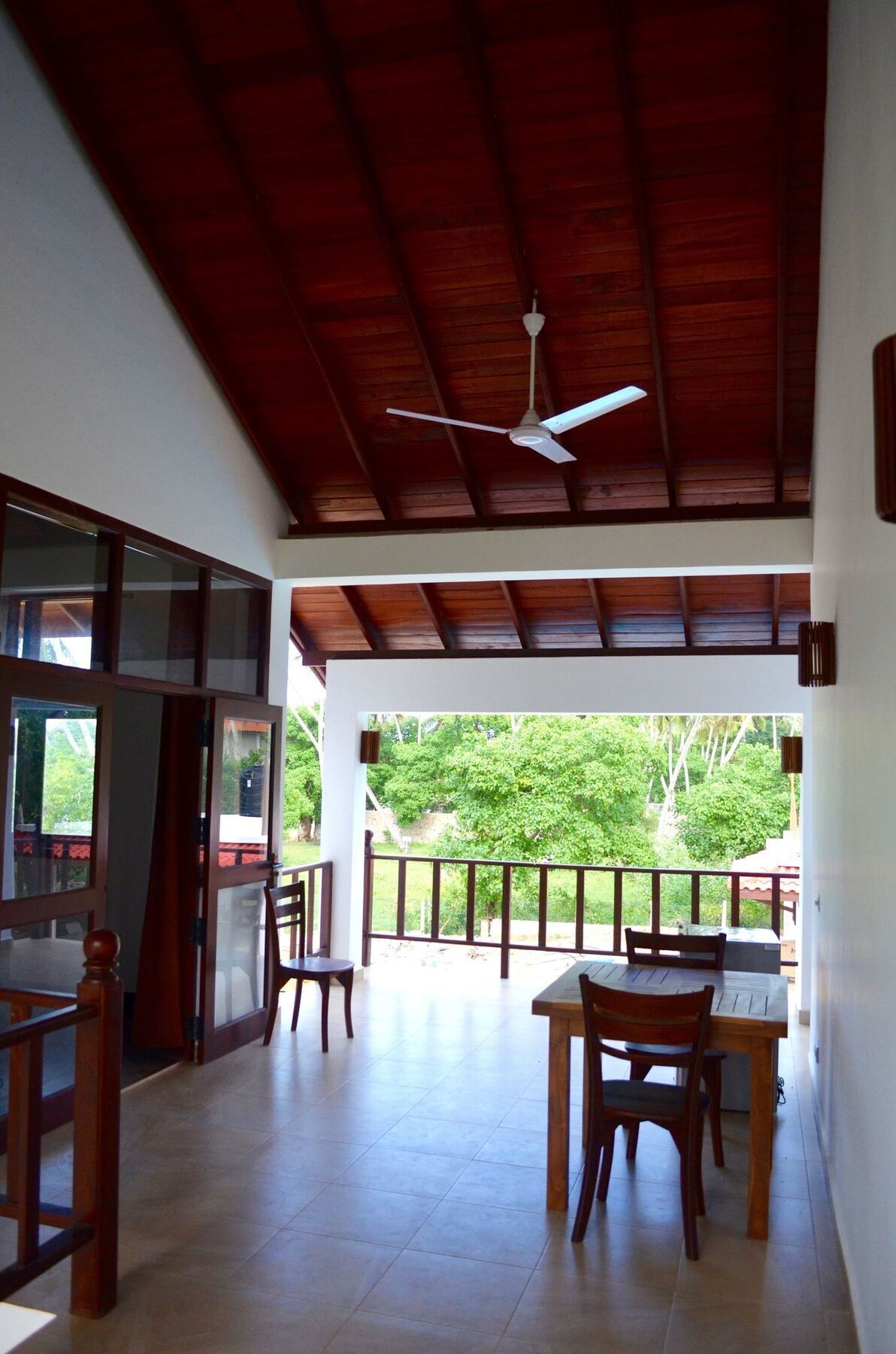 Green Parrot Beach Resort タンガラ エクステリア 写真